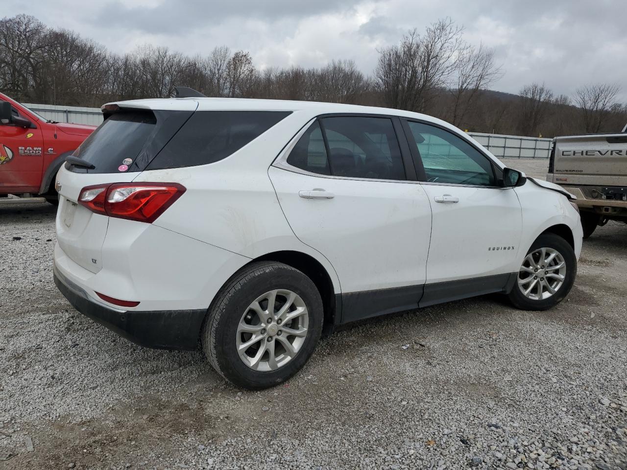 2021 Chevrolet Equinox - Image 3