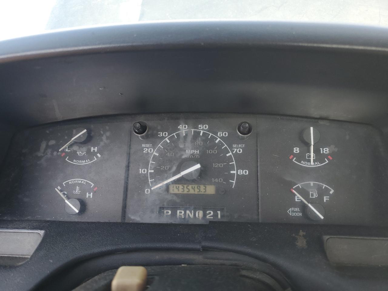 1997 Ford F350 - Image 9