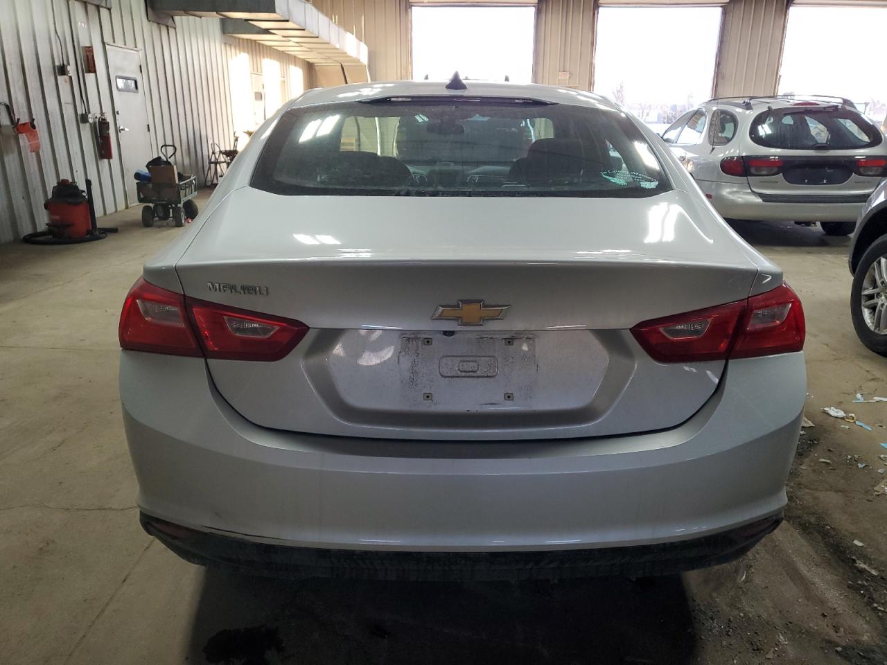 2017 Chevrolet Malibu - Image 6