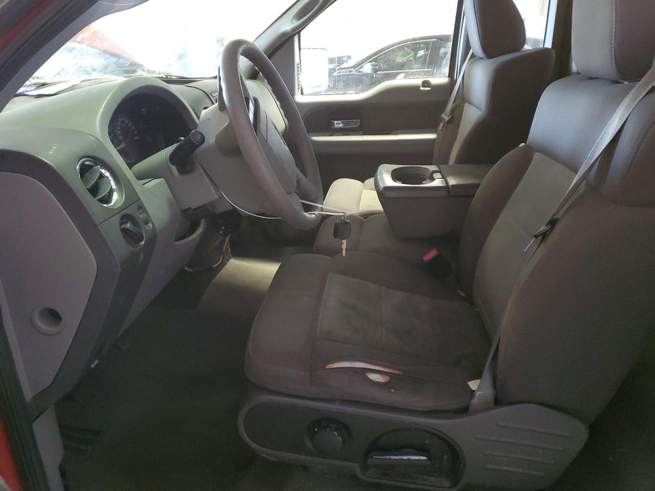 2004 Ford F-150 - Image 7