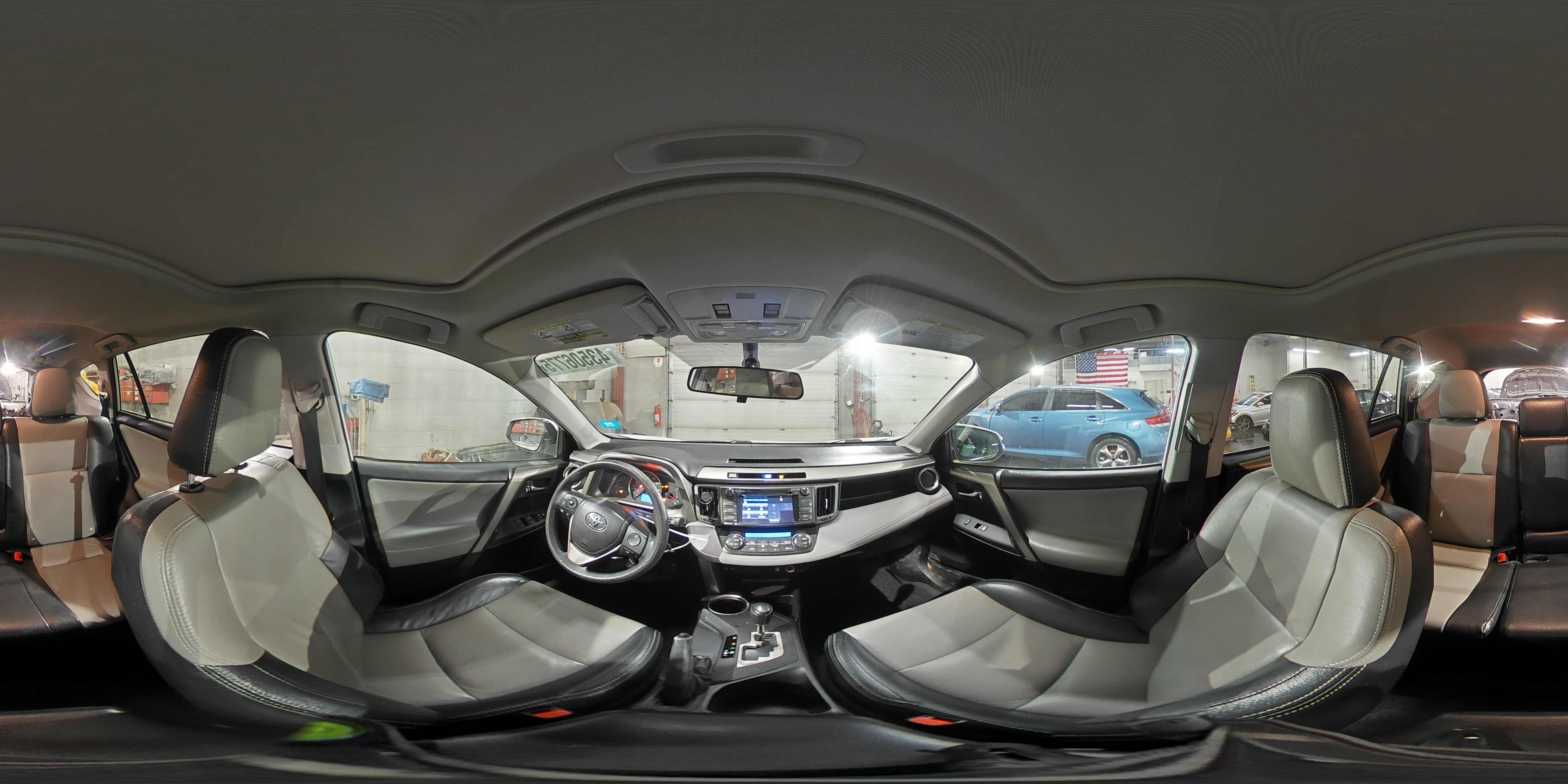 2015 Toyota RAV 4 - Image 14