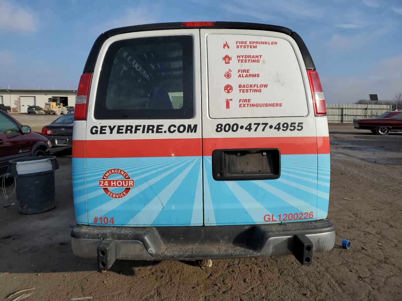 2017 GMC Savana - Image 6