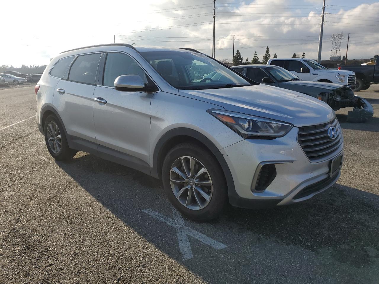 2017 Hyundai Santa Fe - Image 4