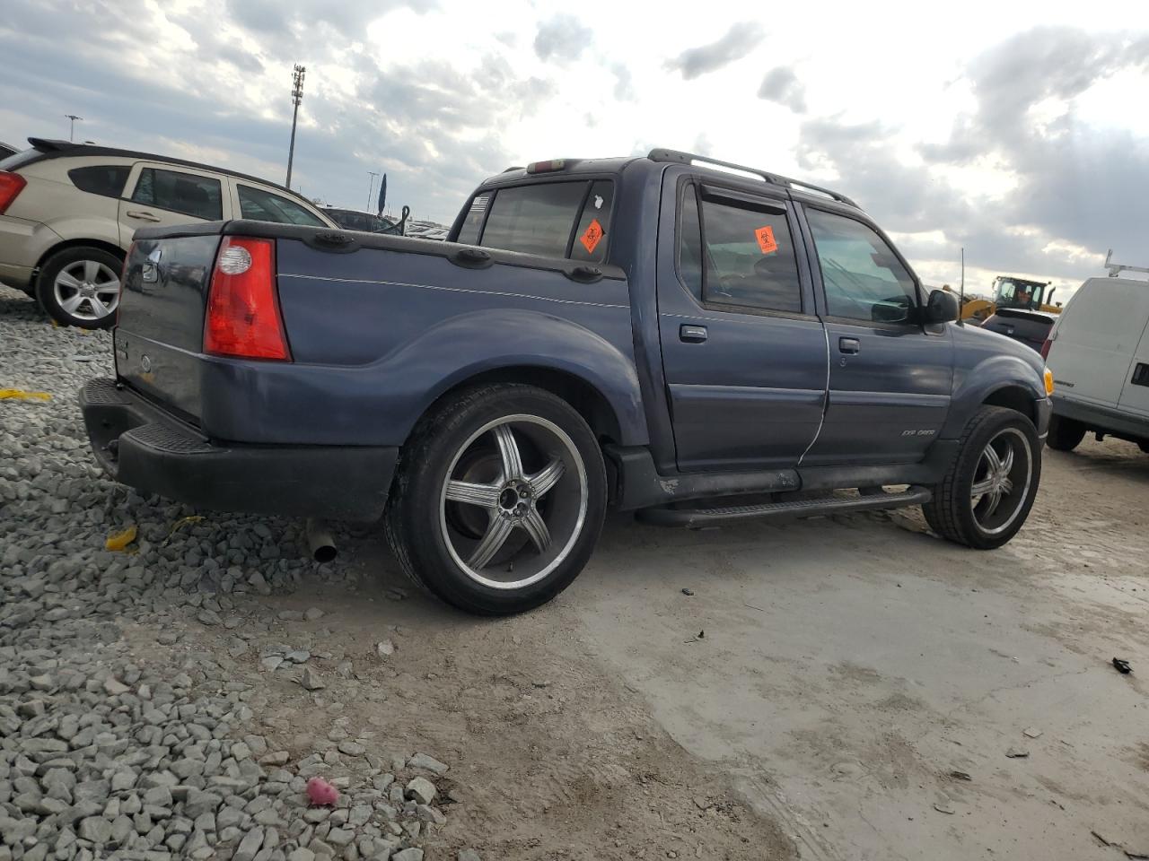 2002 Ford Explorer - Image 3