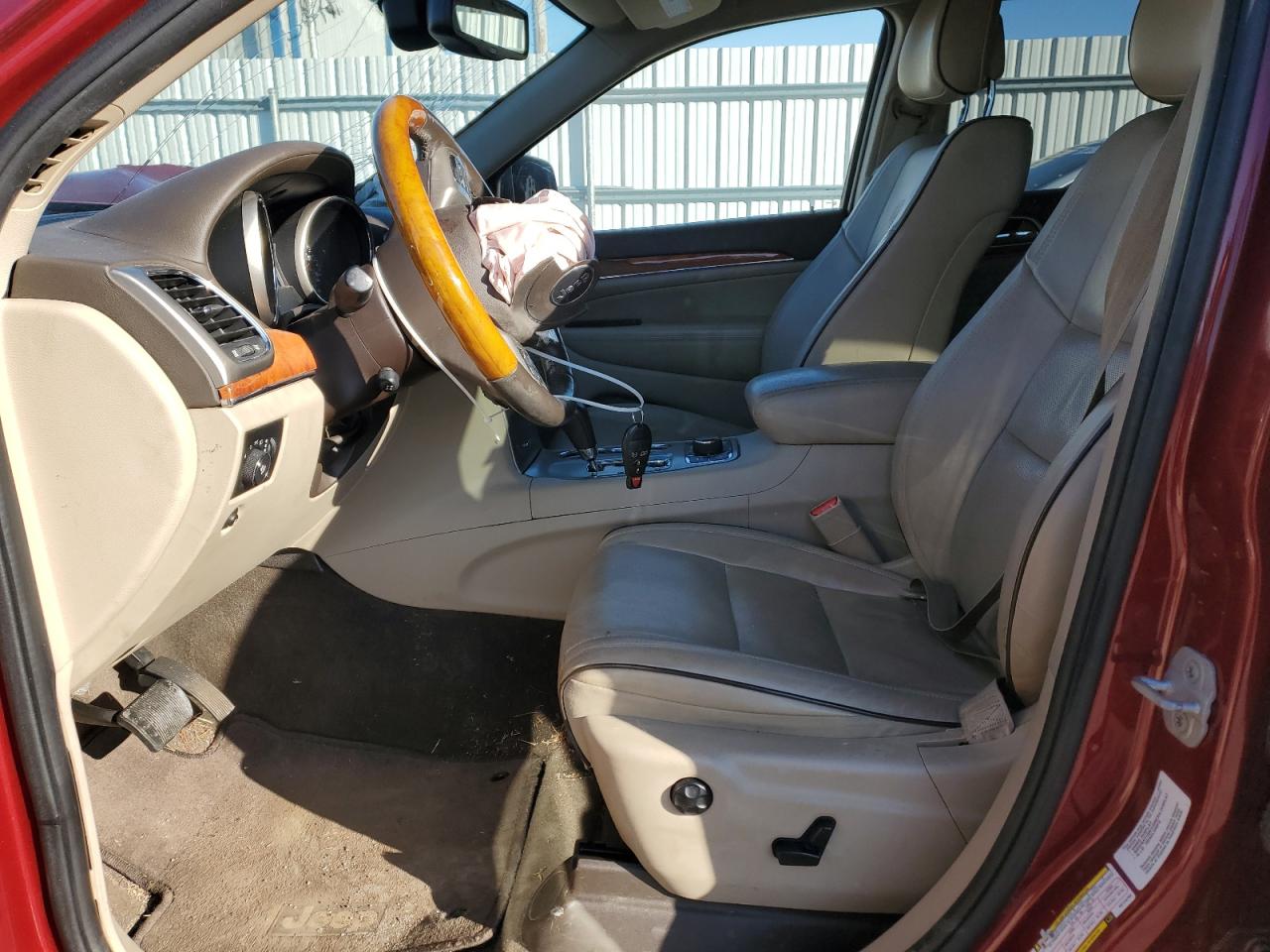 2012 Jeep Grand Cherokee - Image 7