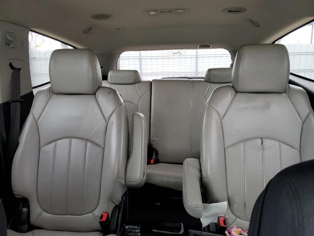 2012 Chevrolet Traverse - Image 10