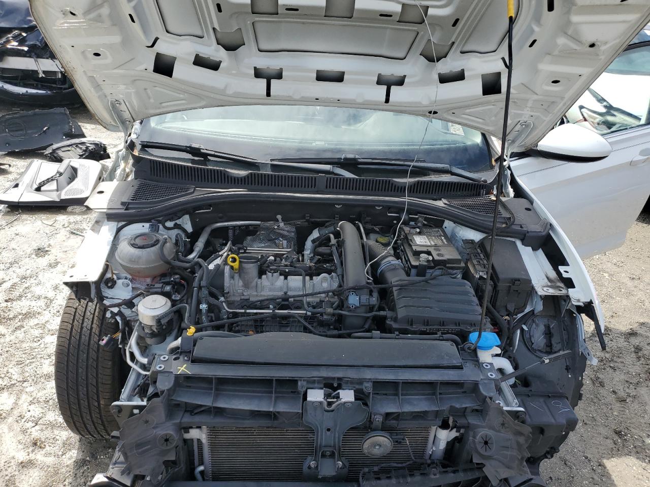 2019 Volkswagen Jetta - Image 11