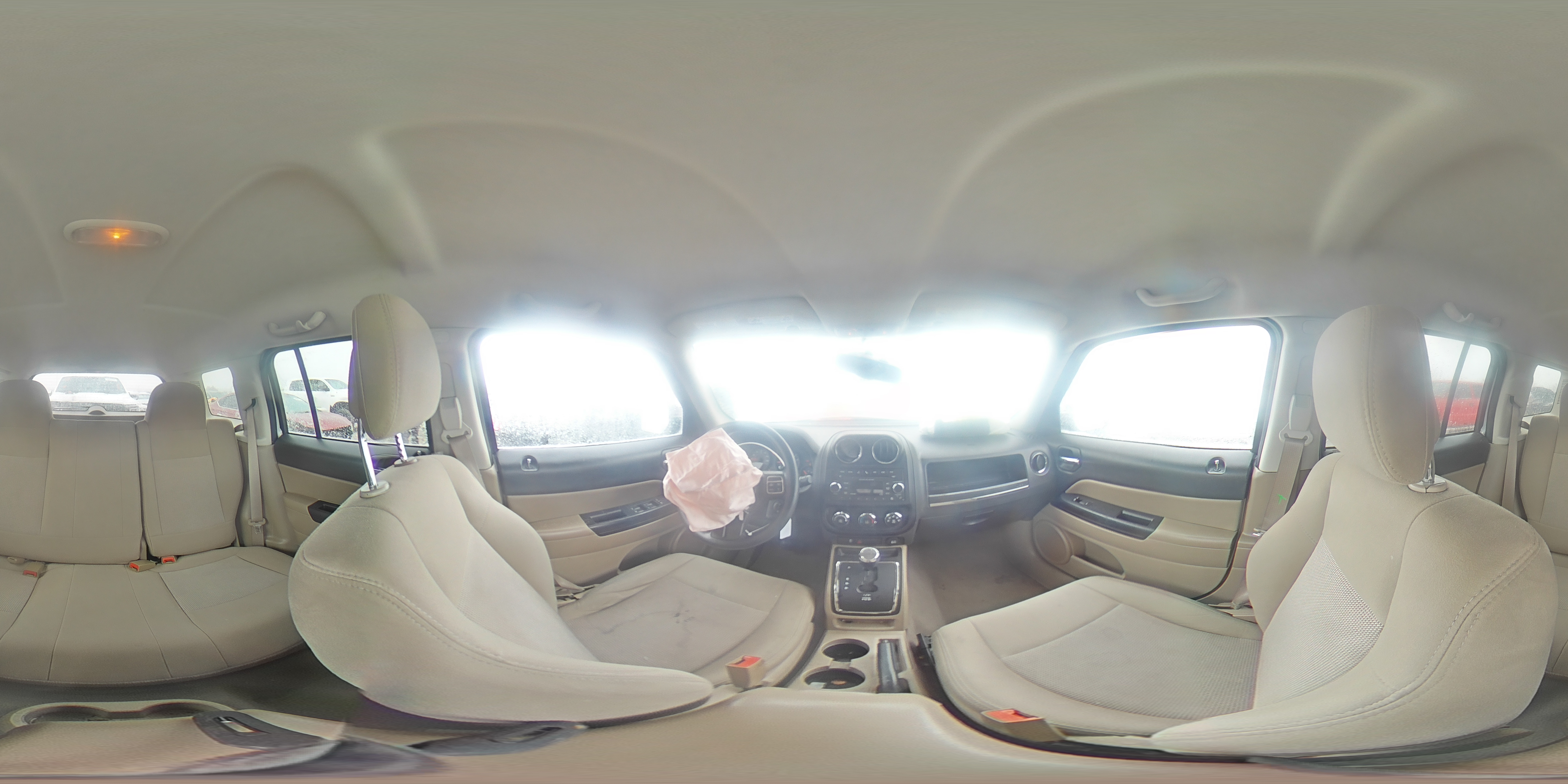 2012 Jeep Liberty (Patriot) - Image 14