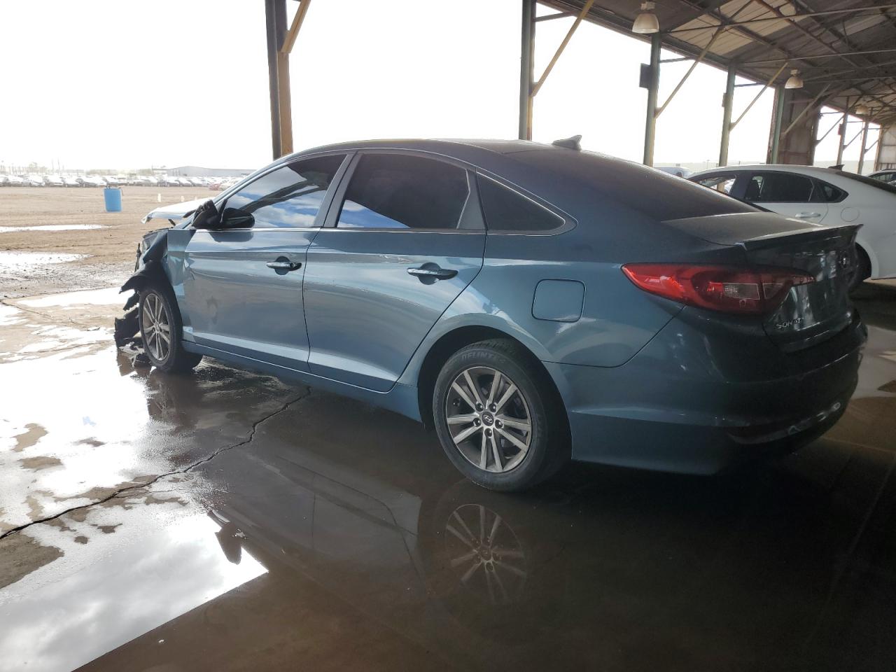 2015 Hyundai Sonata - Image 2