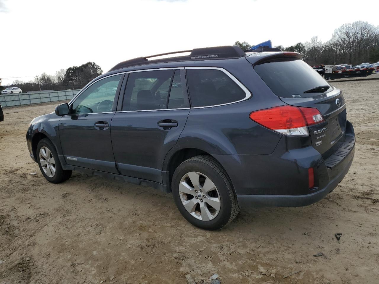 2011 Subaru Outback - Image 2