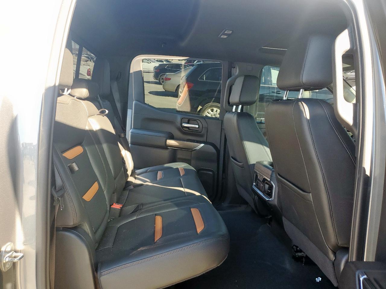 2021 GMC Sierra - Image 10