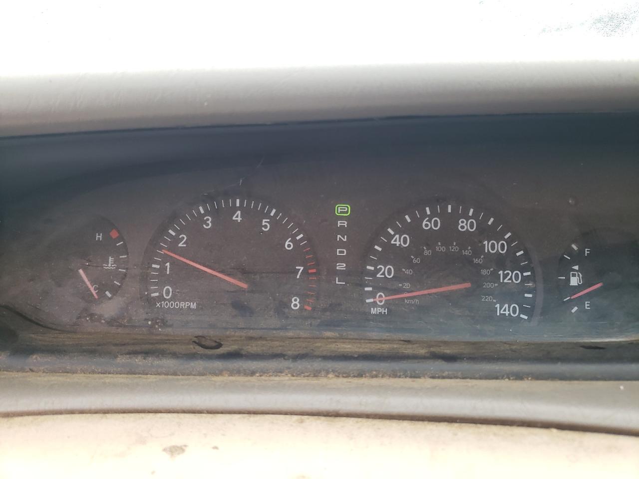 2004 Toyota Avalon - Image 9