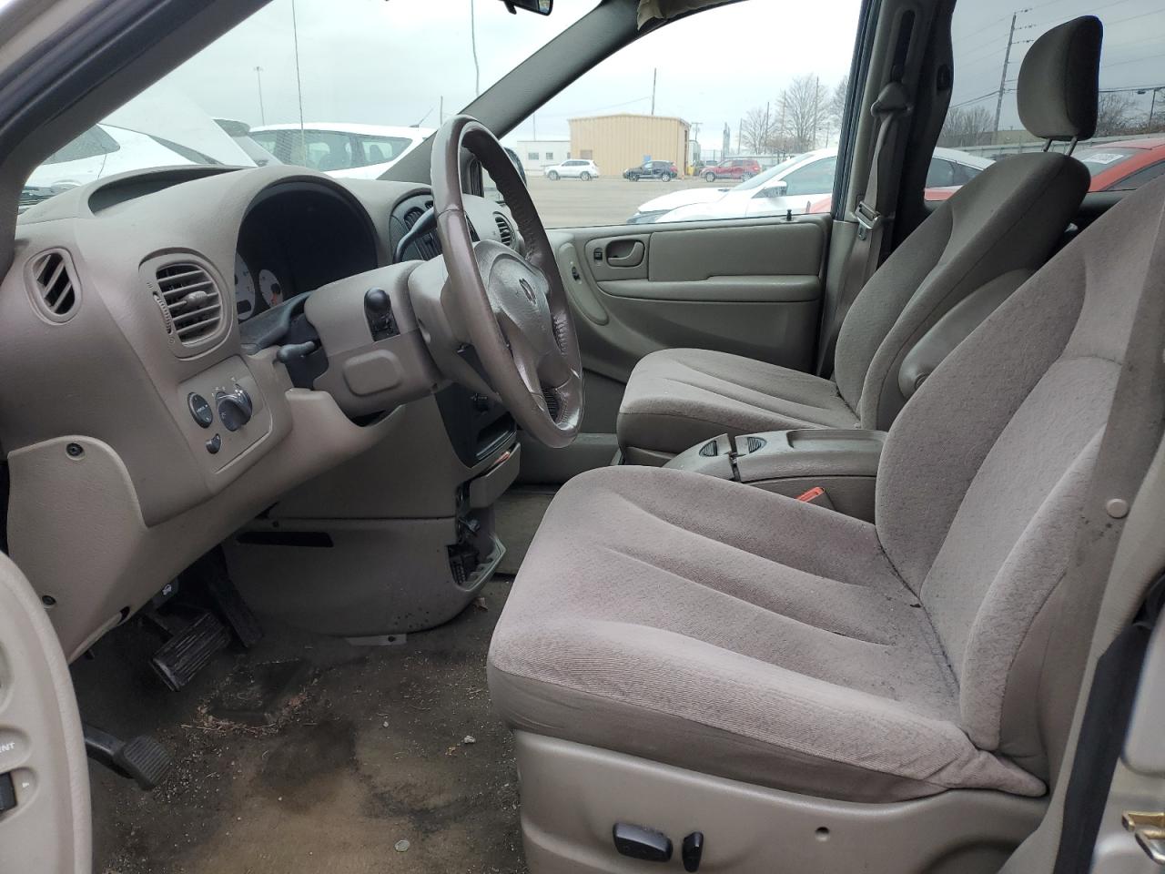 2003 Dodge Caravan - Image 7