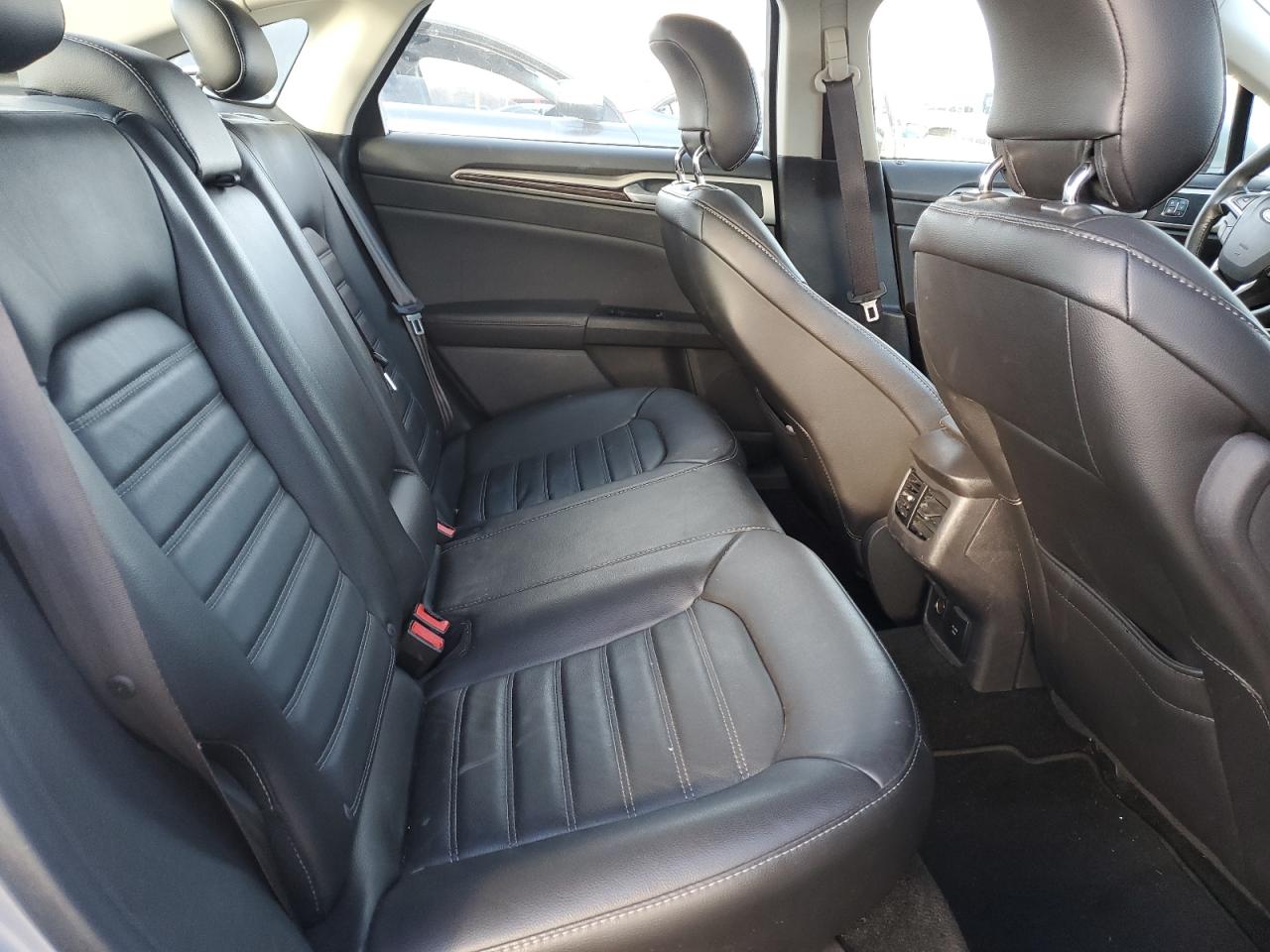 2013 Ford Fusion - Image 10