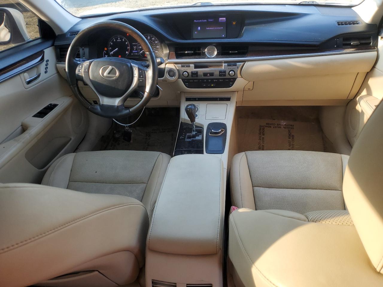 2014 Lexus ES - Image 8