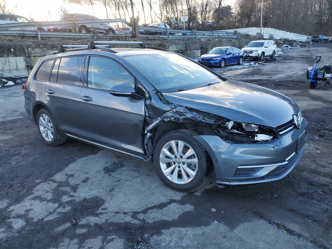 2018 Volkswagen Golf - Image 4