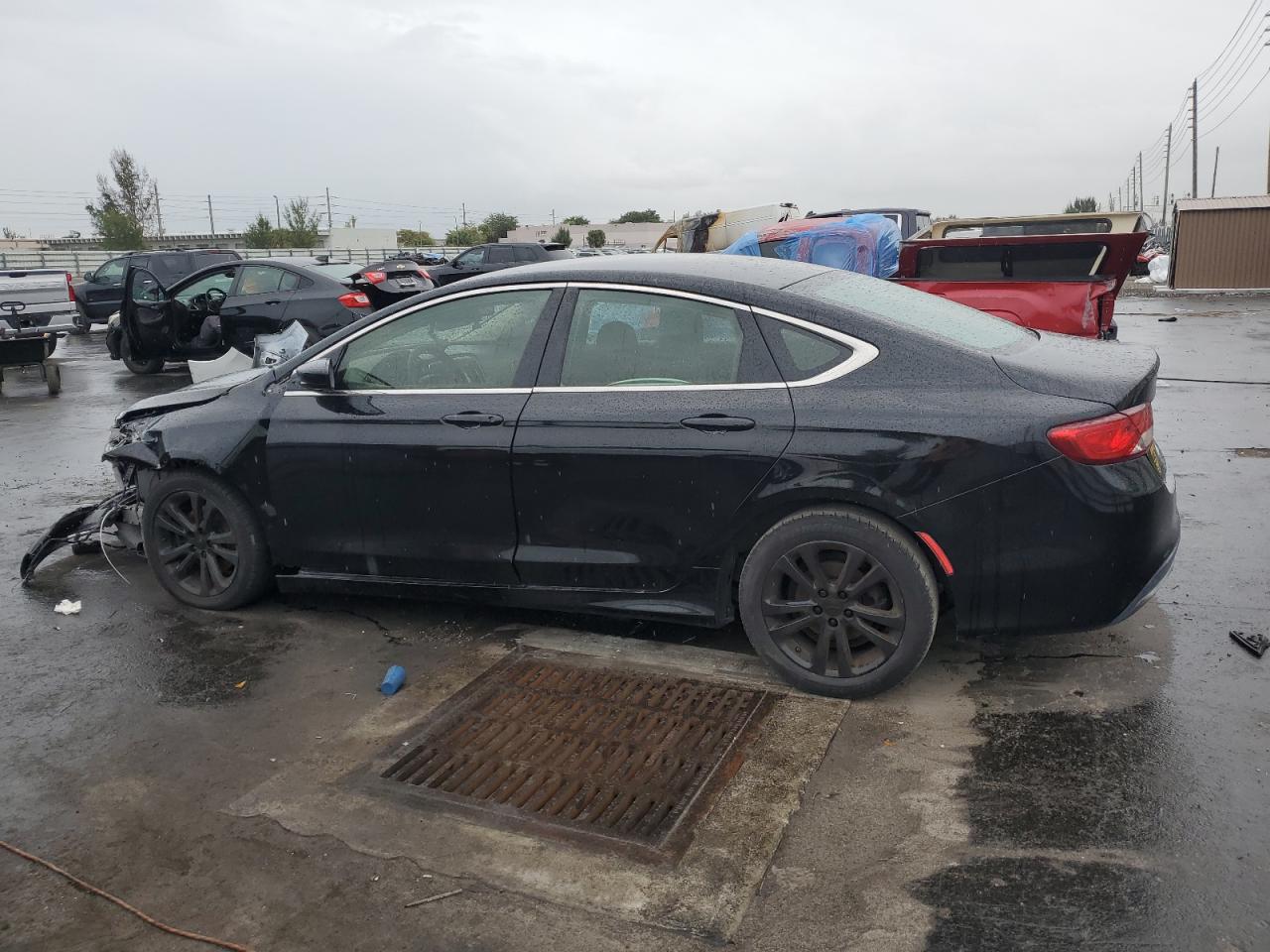 2015 Chrysler 200 - Image 2