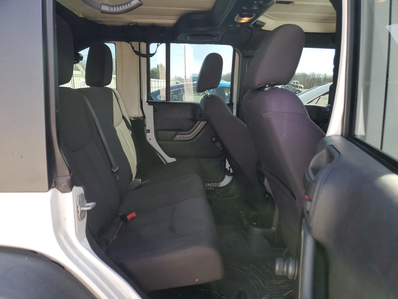 2013 Jeep Wrangler - Image 11