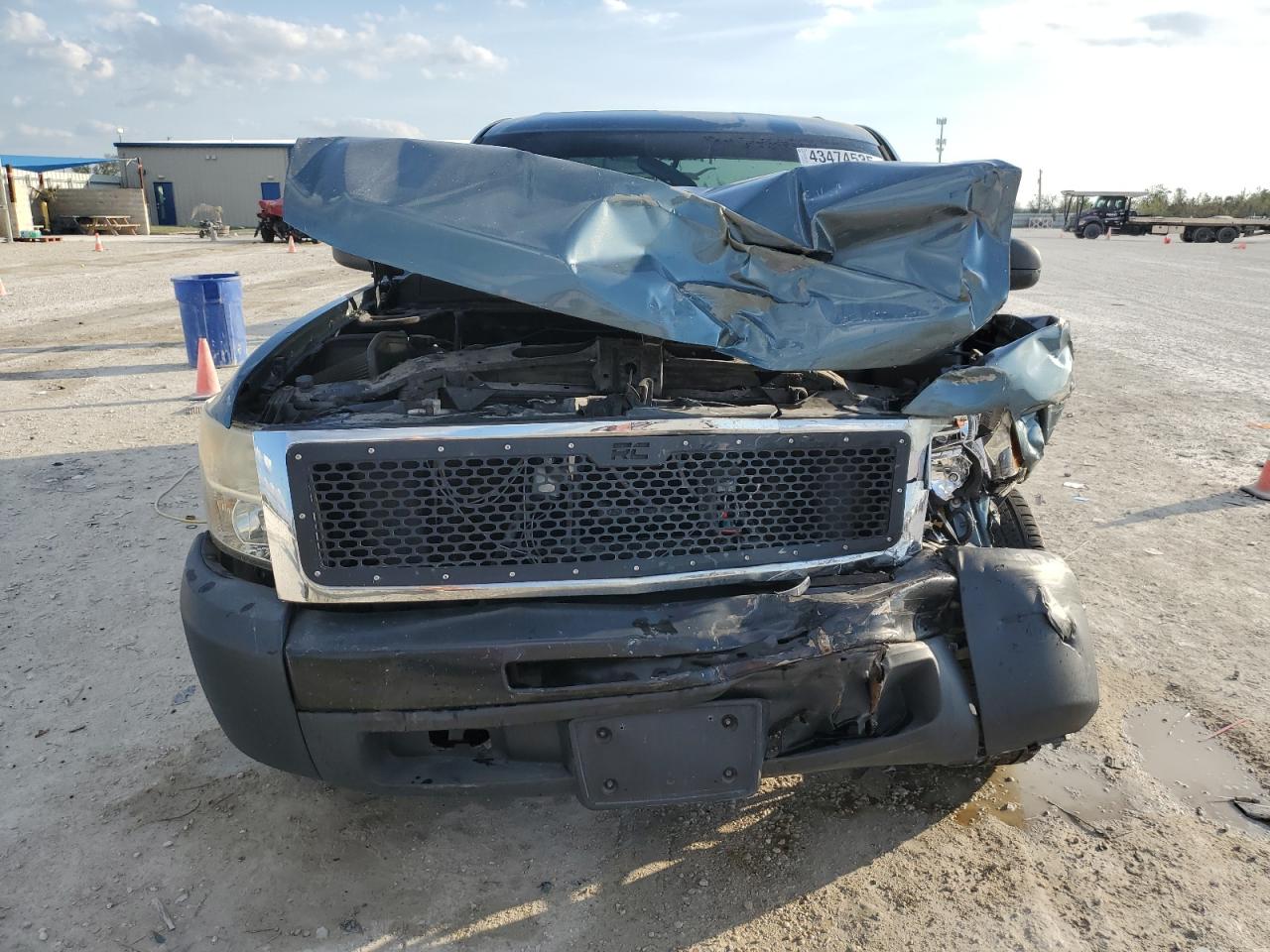 2009 Chevrolet Silverado - Image 5