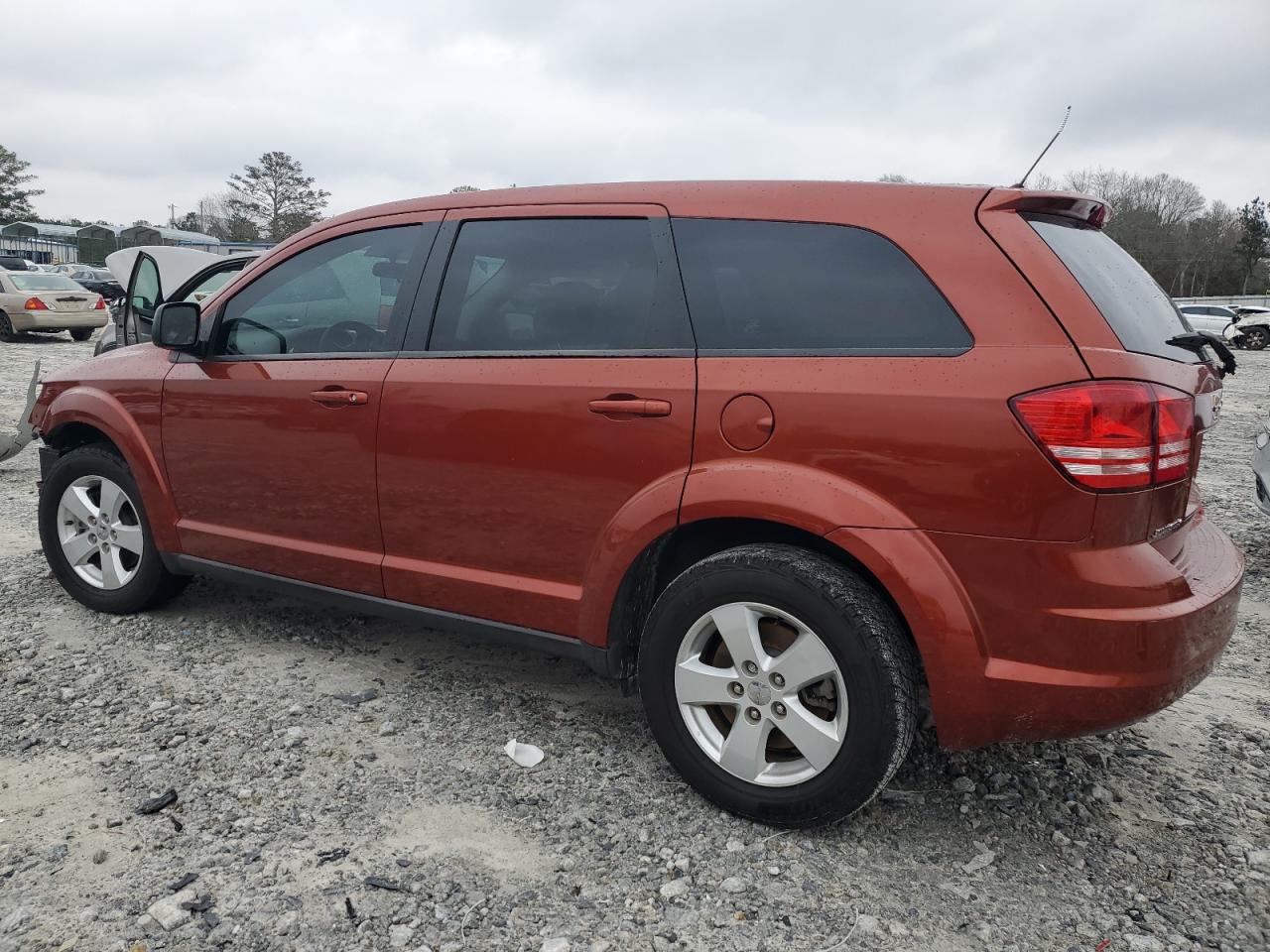 2013 Dodge Journey - Image 2