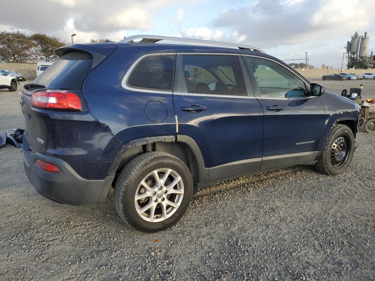 2015 Jeep Grand Cherokee - Image 3