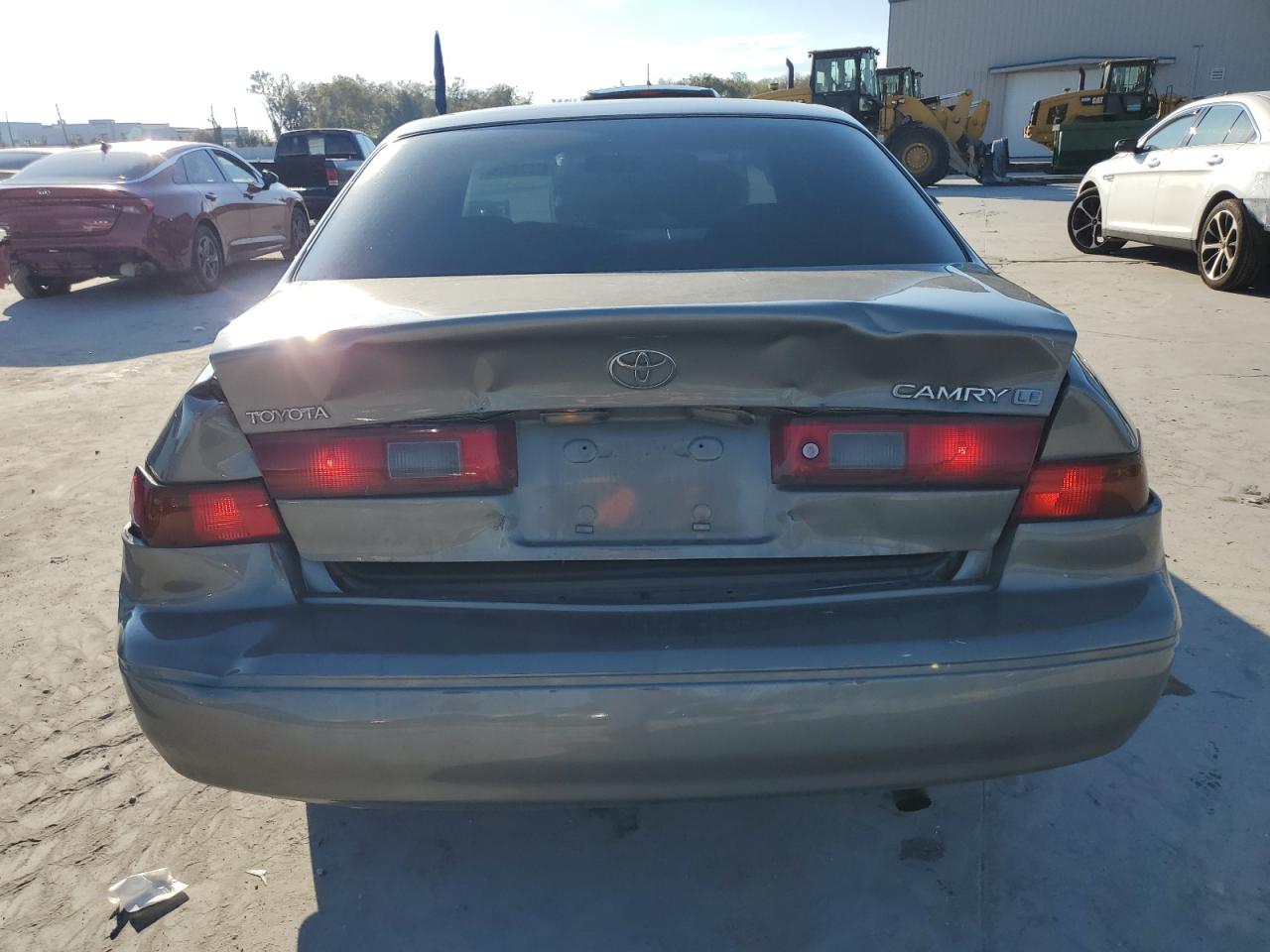 1998 Toyota Camry - Image 6