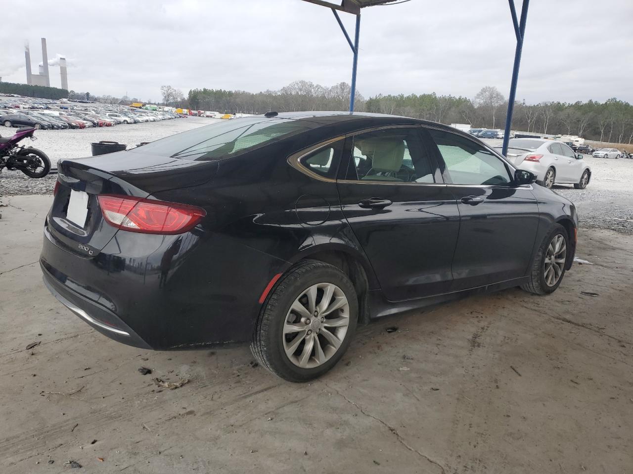 2015 Chrysler 200 - Image 3