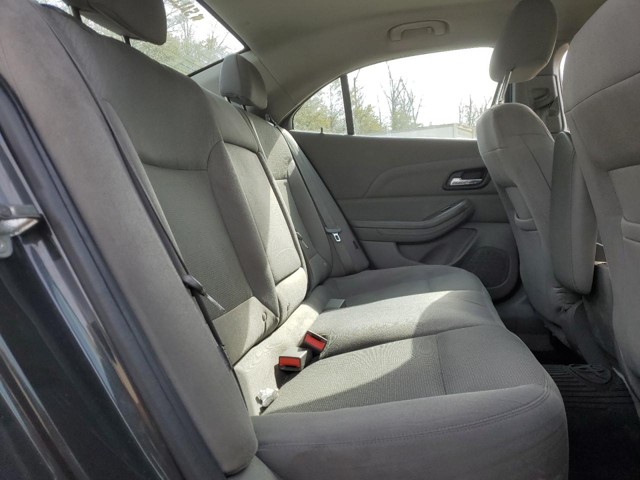 2014 Chevrolet Malibu - Image 10