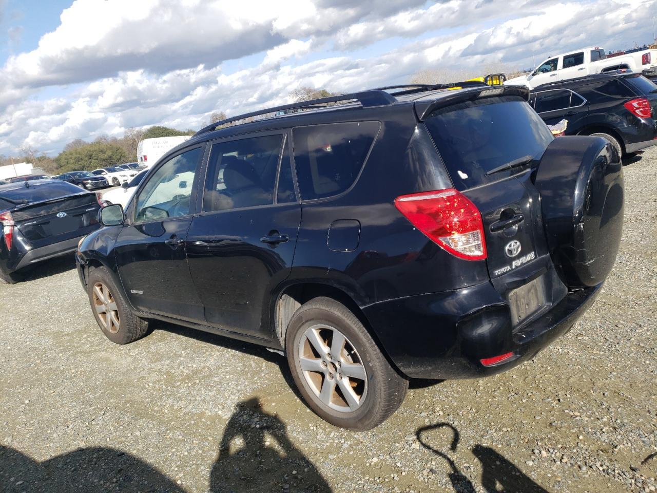 2007 Toyota RAV 4 - Image 2