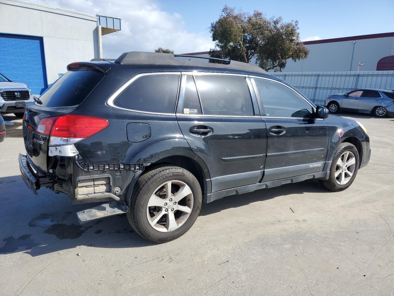 2013 Subaru Outback - Image 3