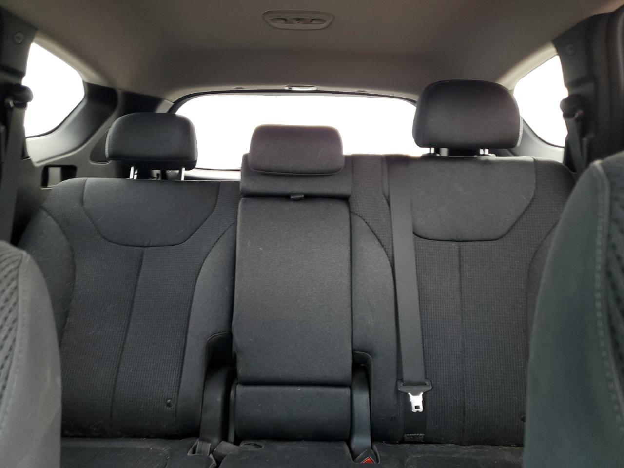 2020 Hyundai Santa Fe - Image 10