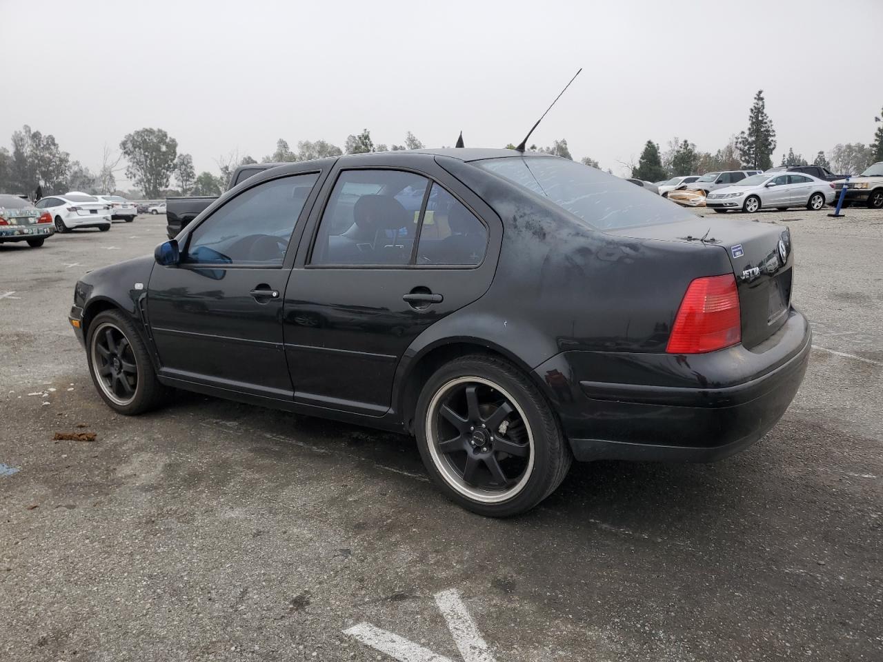 2000 Volkswagen Jetta - Image 2