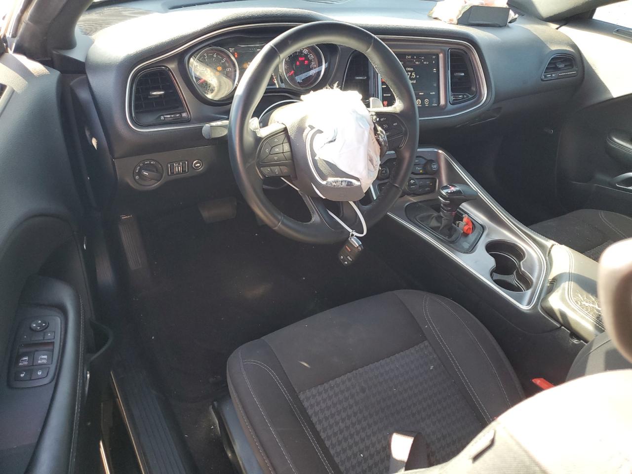 2016 Dodge Challenger - Image 8