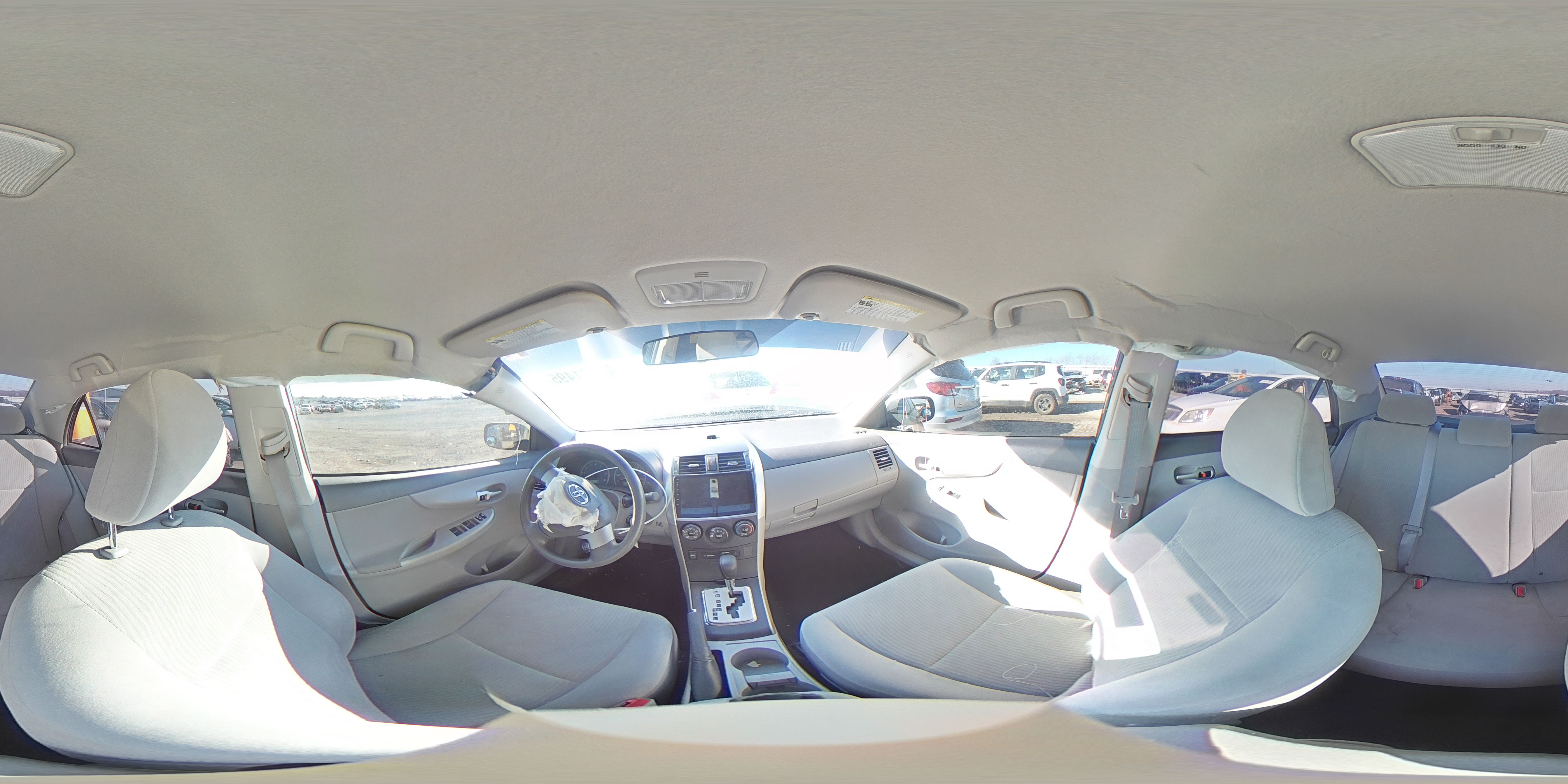 2010 Toyota Corolla - Image 13