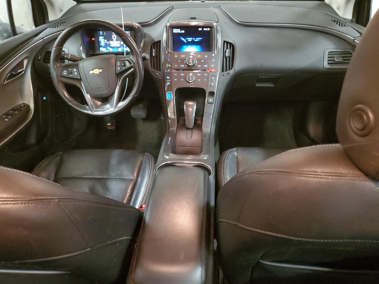 2014 Chevrolet Volt - Image 8