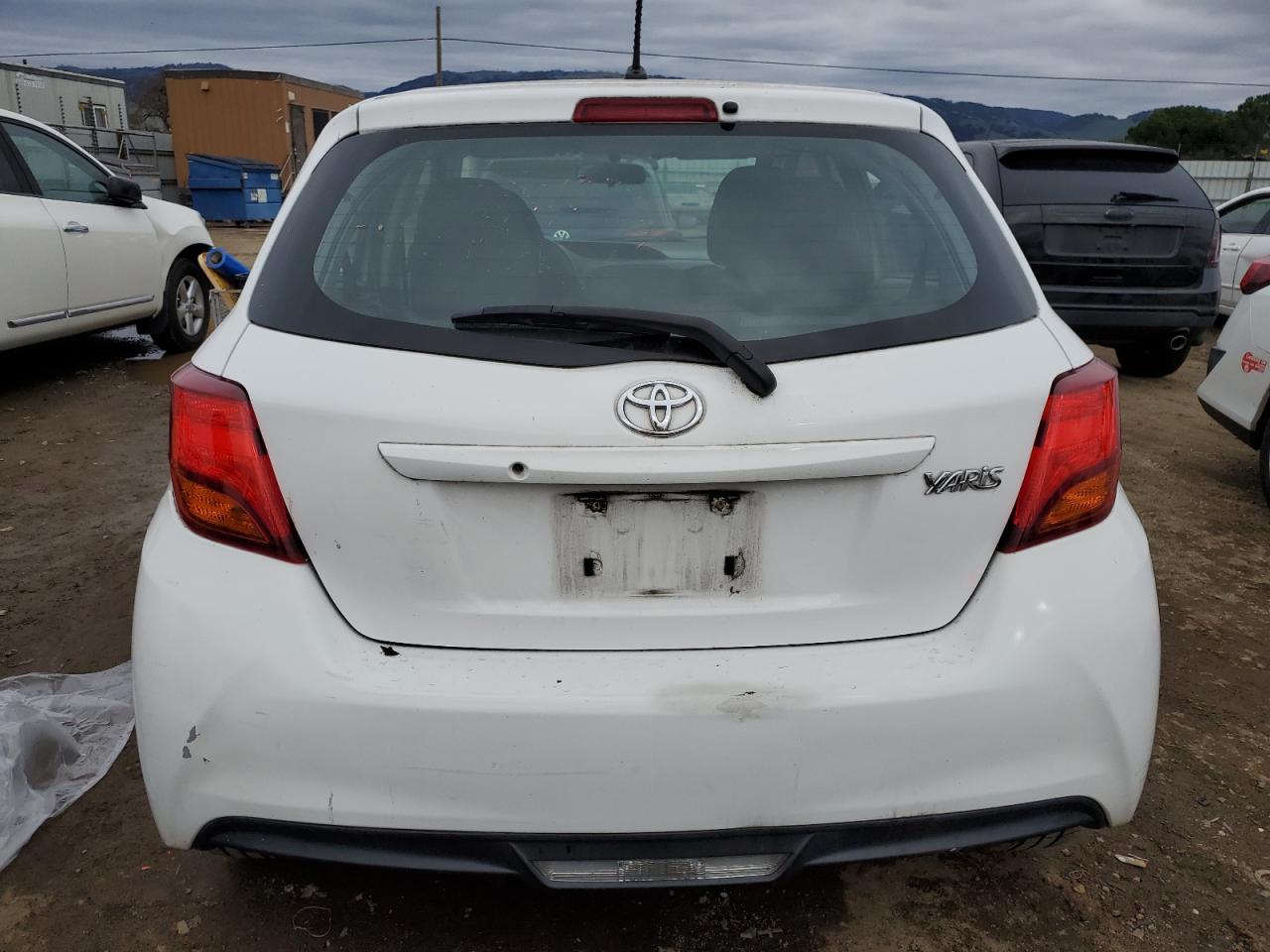 2015 Toyota Yaris - Image 6
