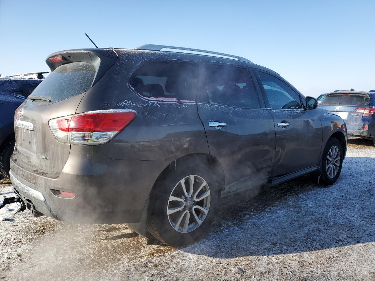 2015 Nissan Pathfinder - Image 3