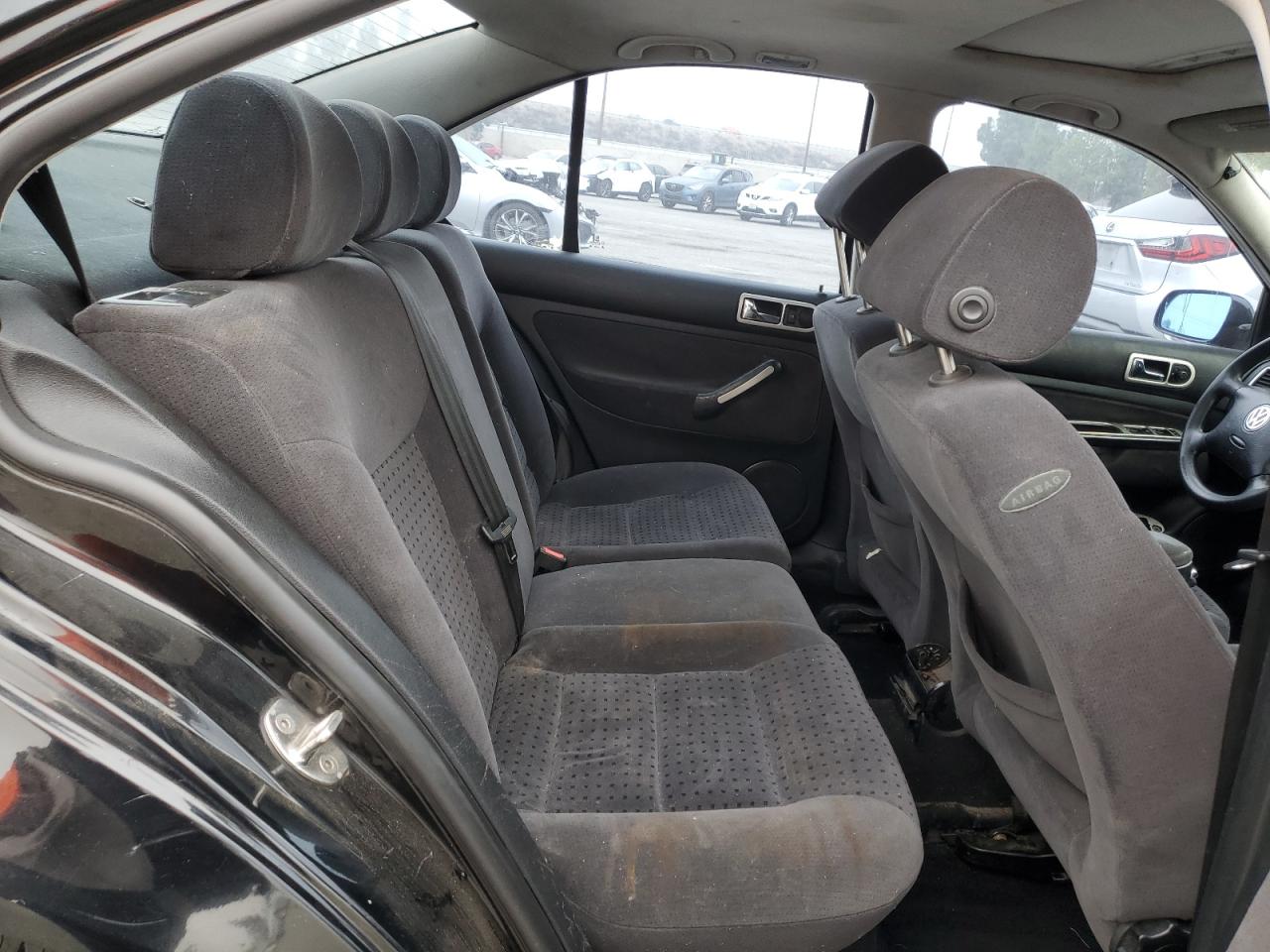 2000 Volkswagen Jetta - Image 11