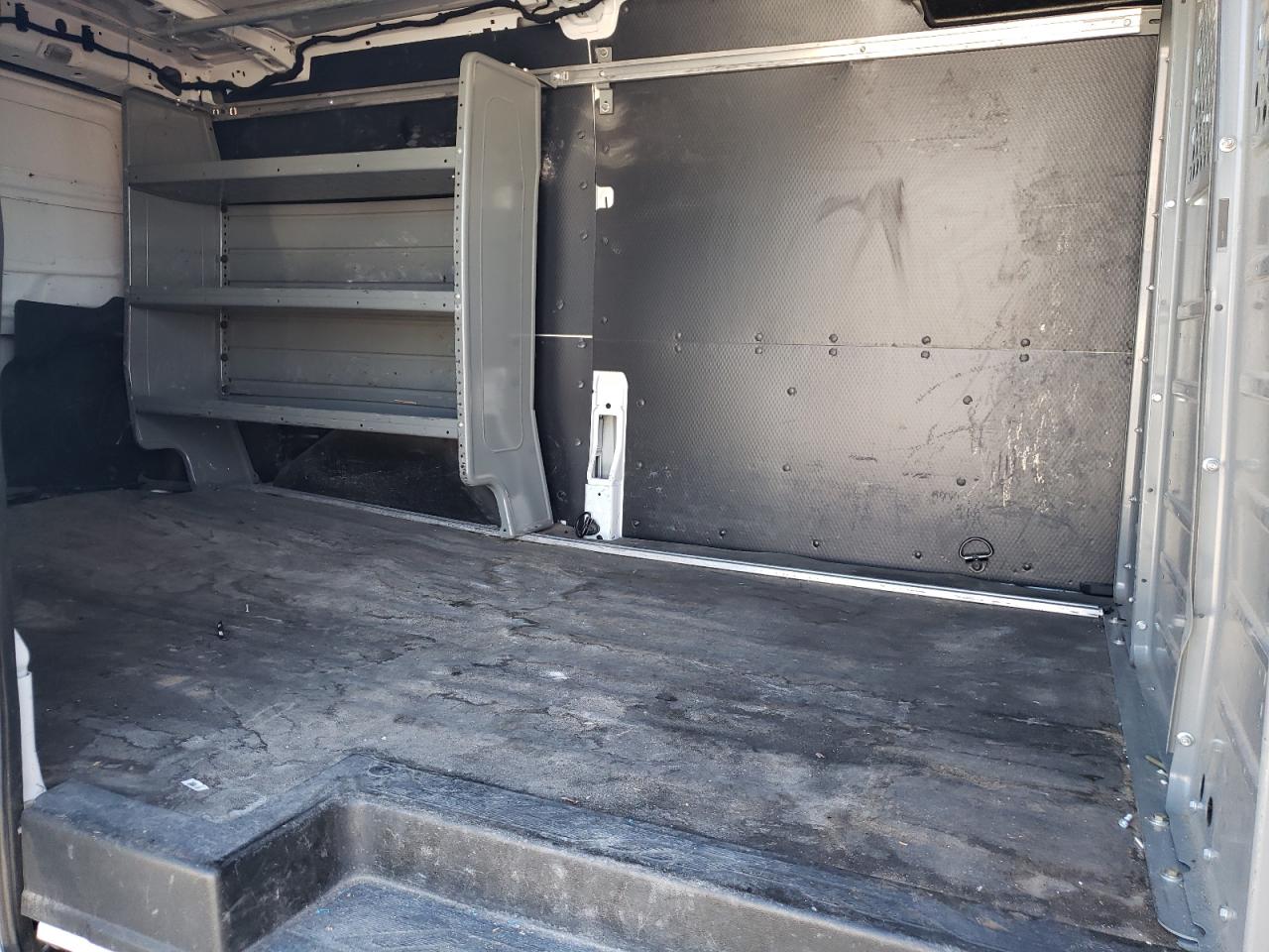 2016 Ford Transit - Image 11