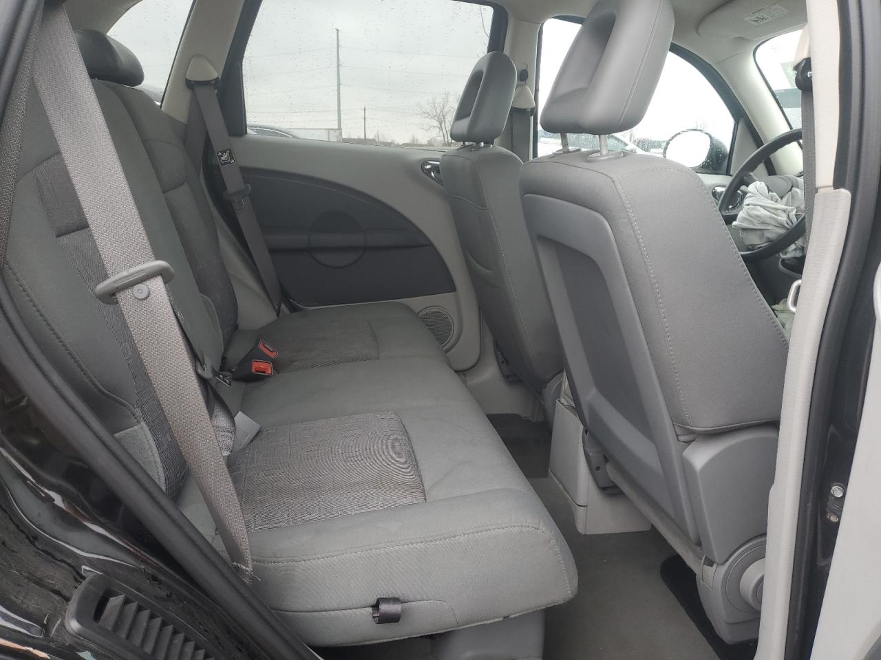 2007 Chrysler PT Cruiser - Image 11