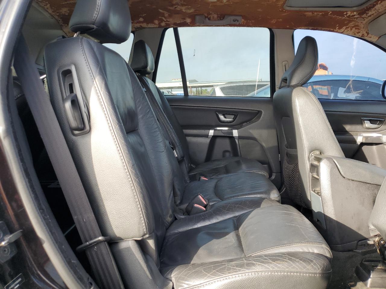 2013 Volvo XC90 - Image 11