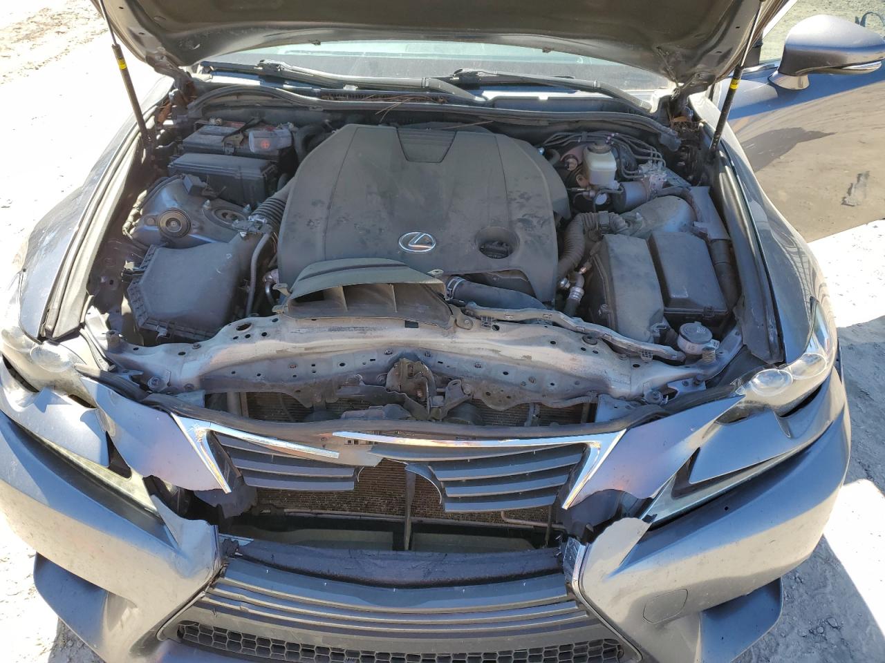 2015 Lexus IS - Image 11