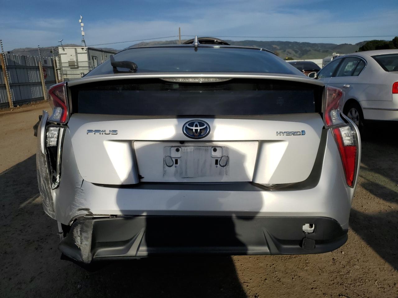 2016 Toyota Prius - Image 6