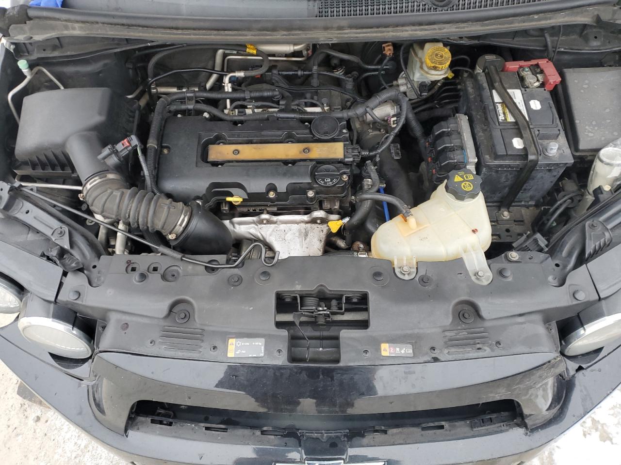 2013 Chevrolet Sonic - Image 12