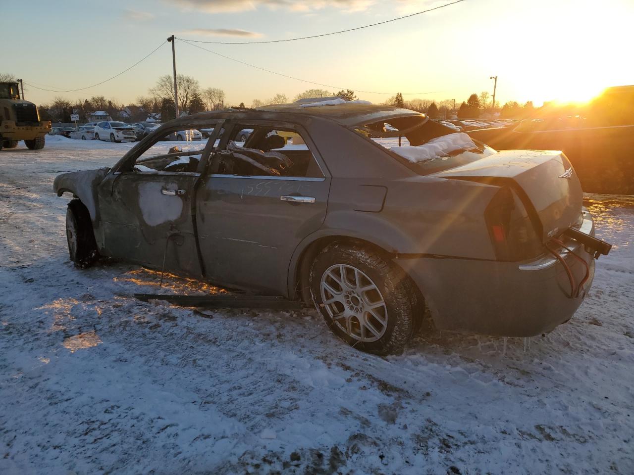 2005 Chrysler 300 - Image 2