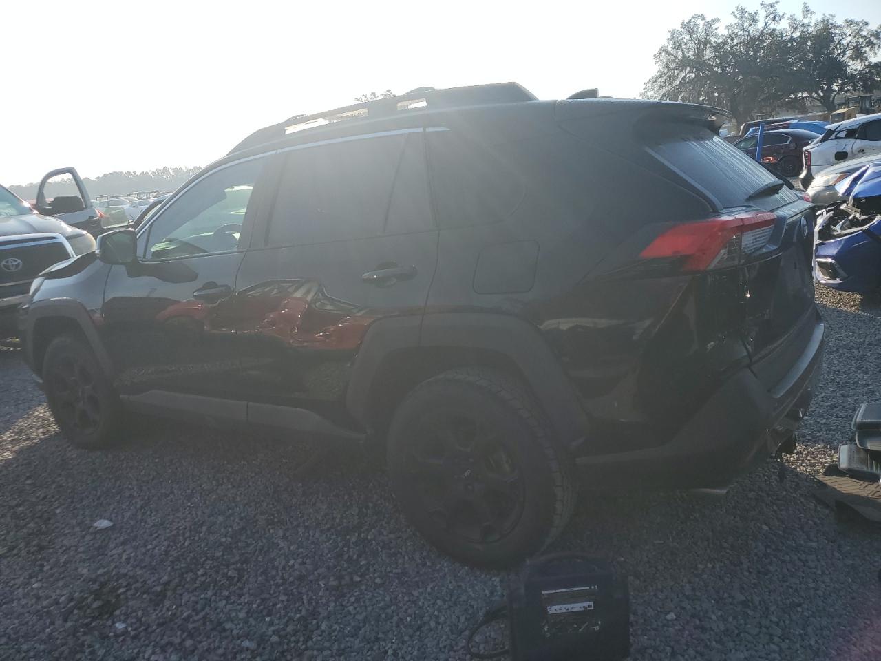 2020 Toyota RAV 4 - Image 2