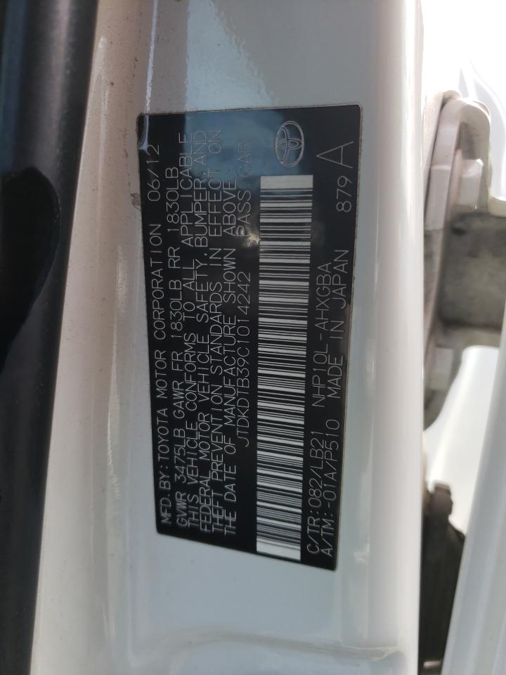 2012 Toyota Prius - Image 13
