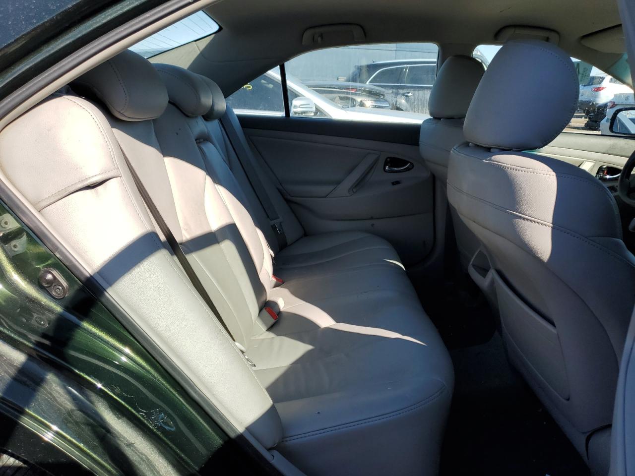 2011 Toyota Camry - Image 10