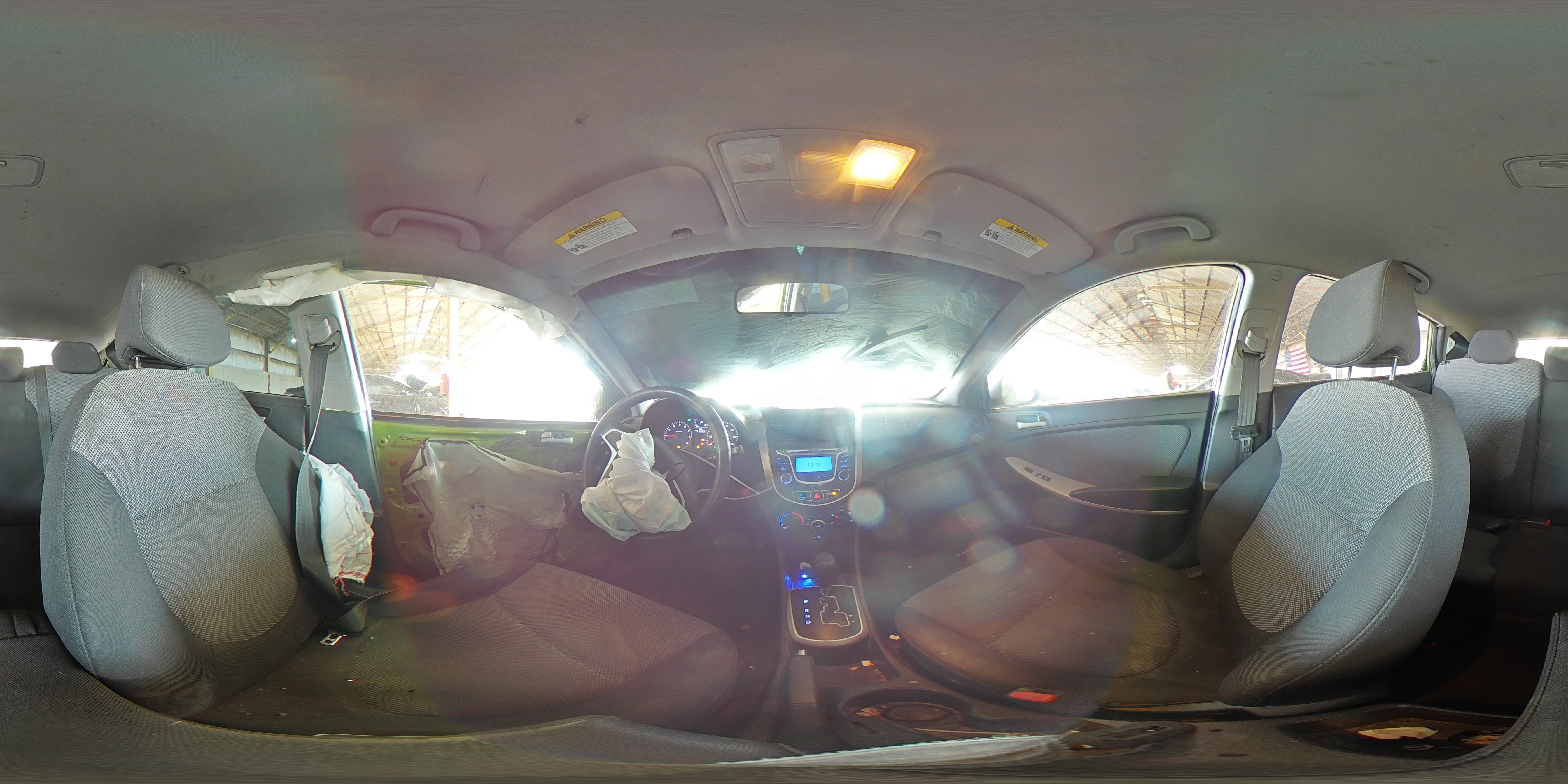 2013 Hyundai Accent - Image 12