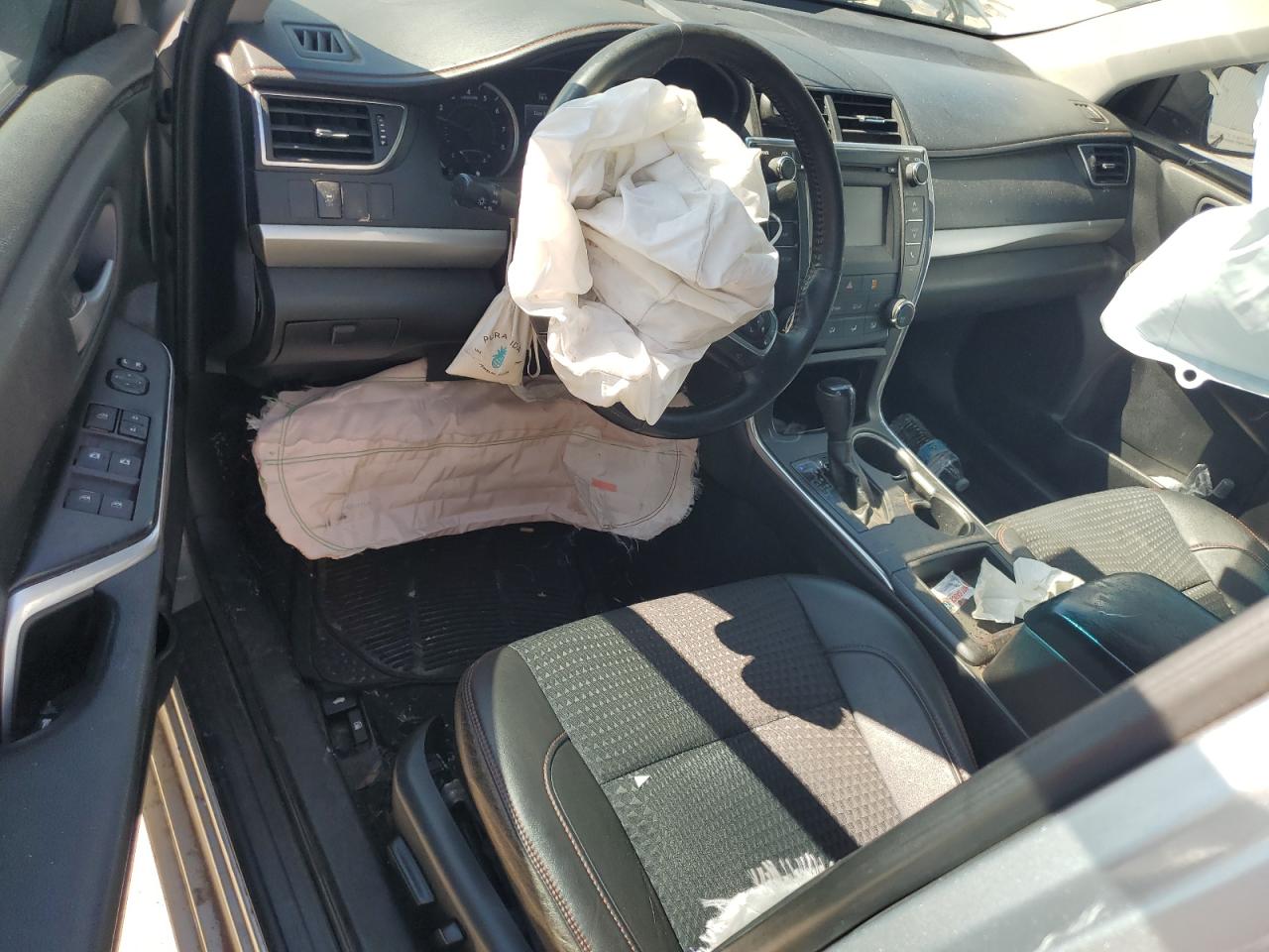 2015 Toyota Camry - Image 8
